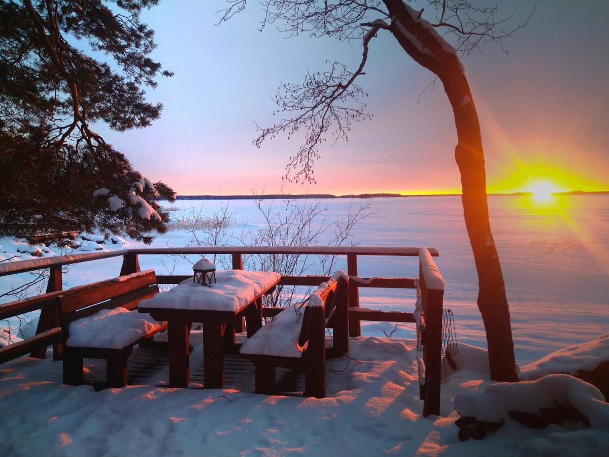 Villa Skitunaes Pyhtaa Eksteriør bilde