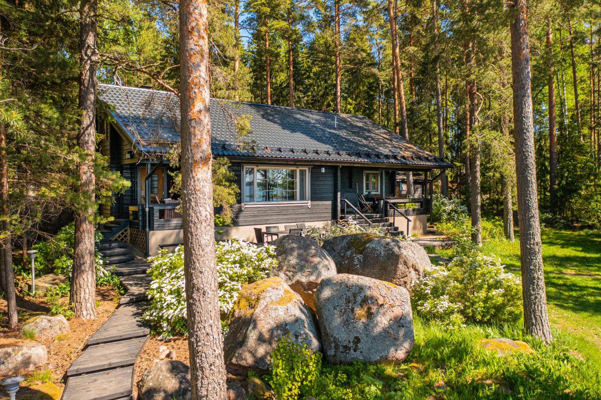 Villa Skitunaes Pyhtaa Eksteriør bilde